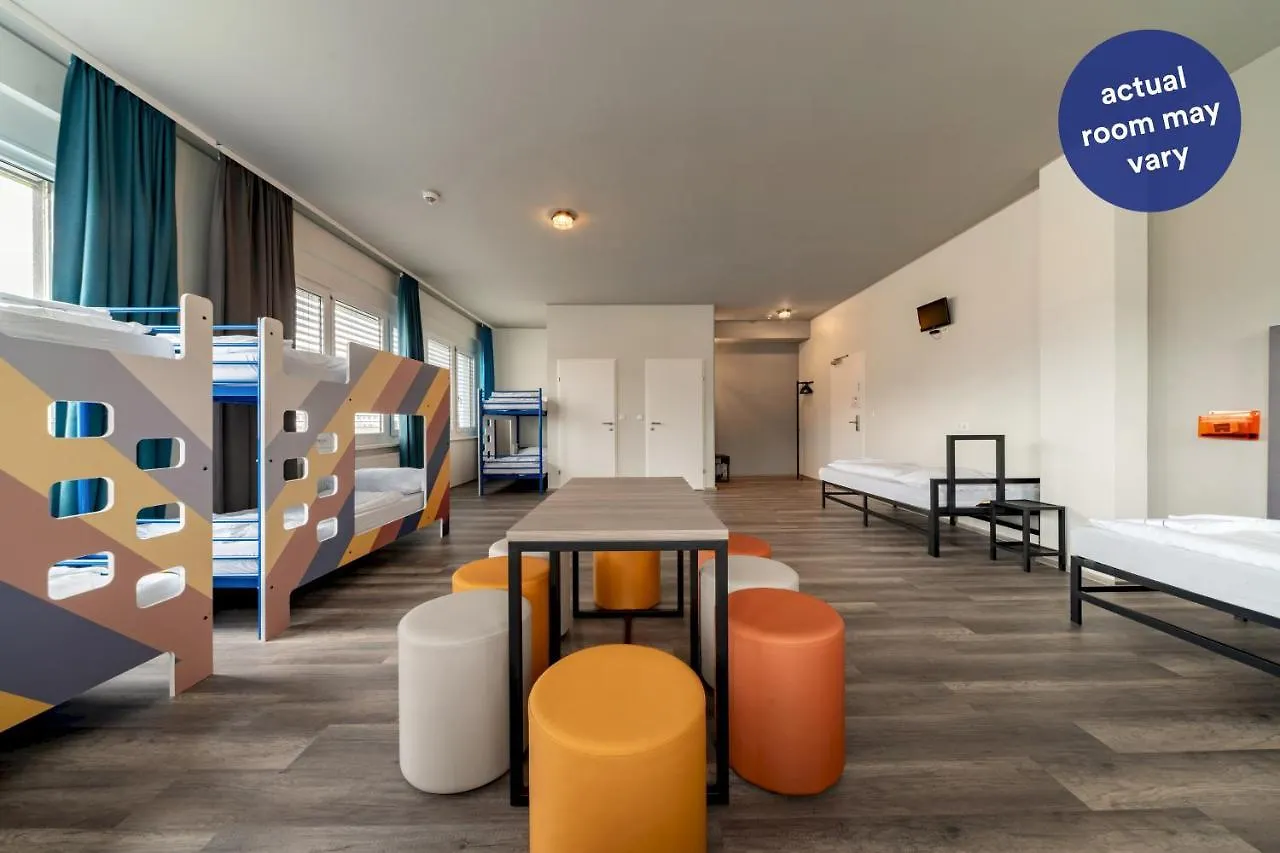A&O Amsterdam Zuidoost Hostel 0*,